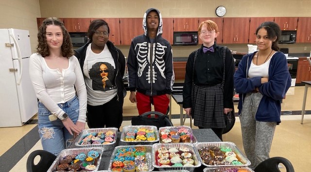 WGH ‘Principles of Foods’ Students Display Principles of Kindness With Baked Goods Donations