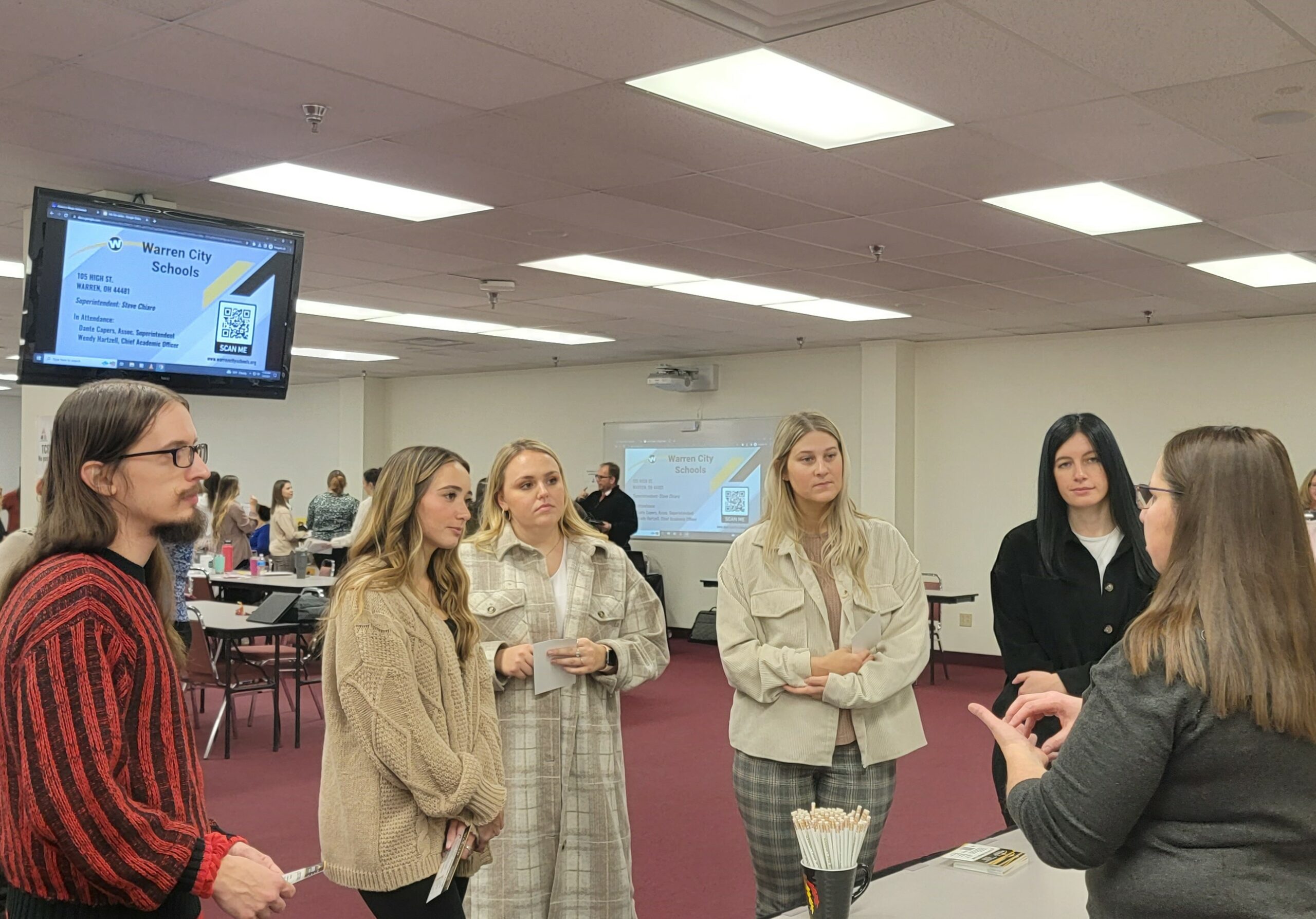 WCS’ leaders discuss career opportunities with YSU student teacher candidates